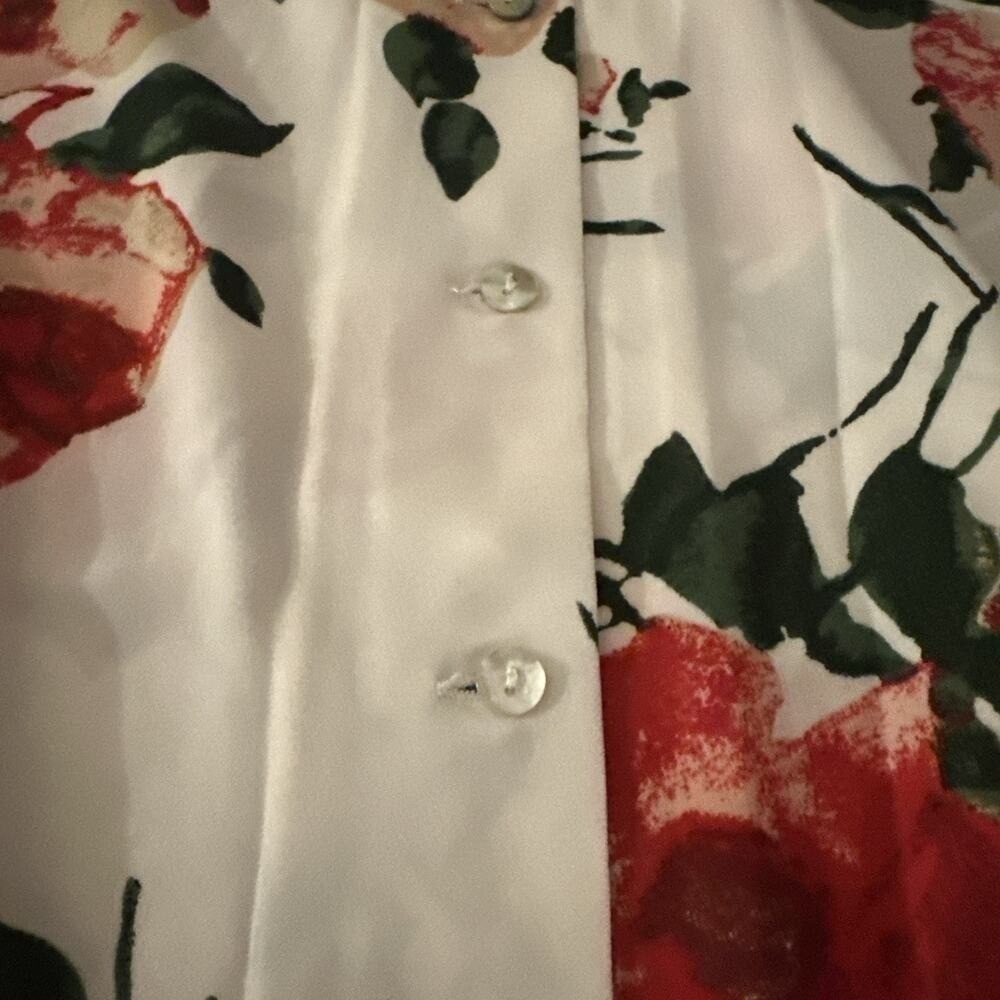 Carmen Marc Valvo Blouse Top Shirt Bell Sleeve White Floral Button Back Size 10 - Picture 8 of 10